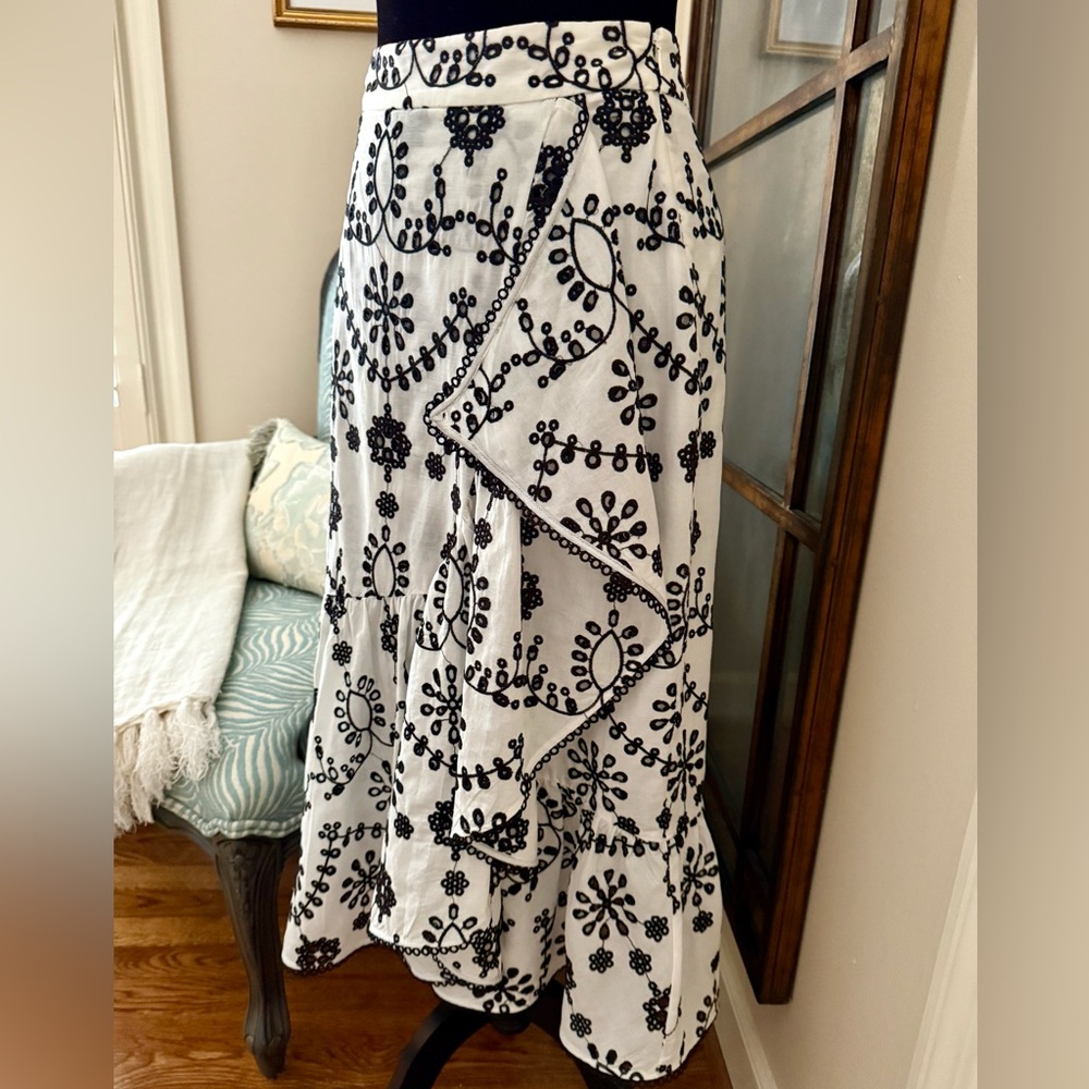 ELIE TAHARI Embroidered Skirt - Picture 3 of 9